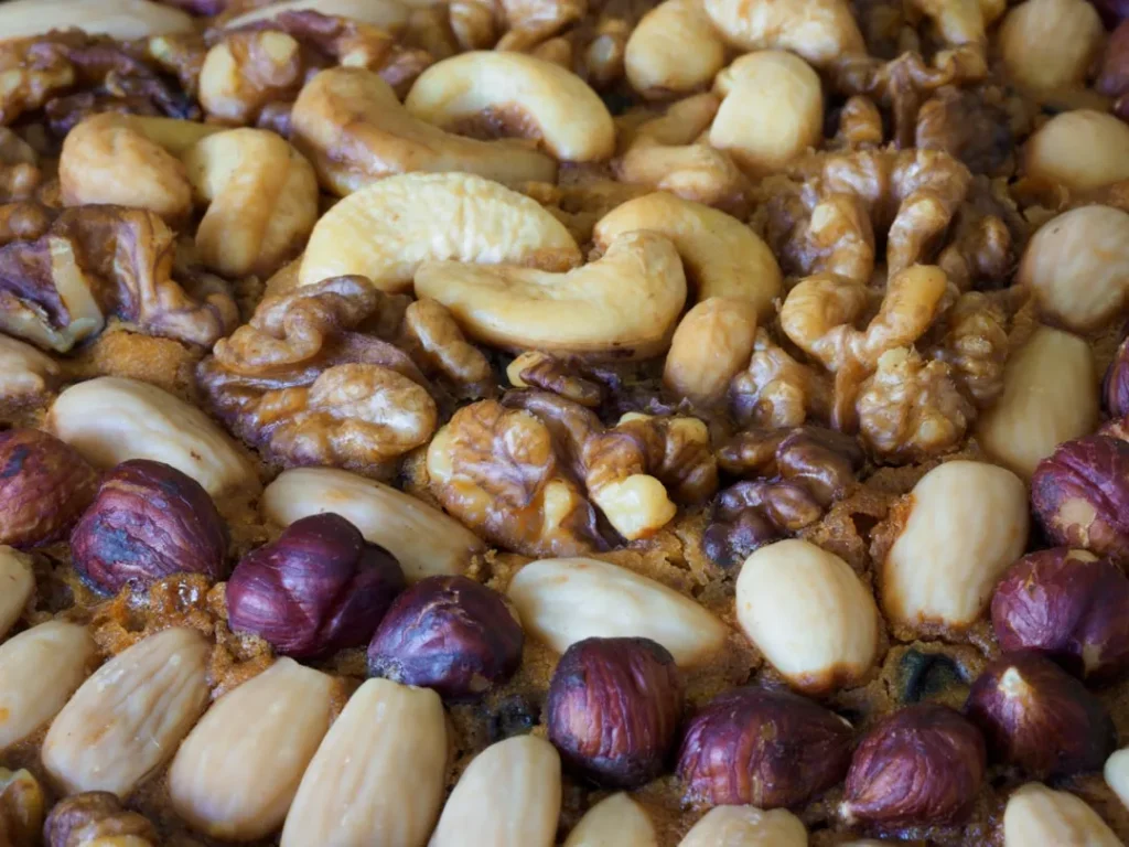 Top 10 Best Airplane Snacks for Travelers

